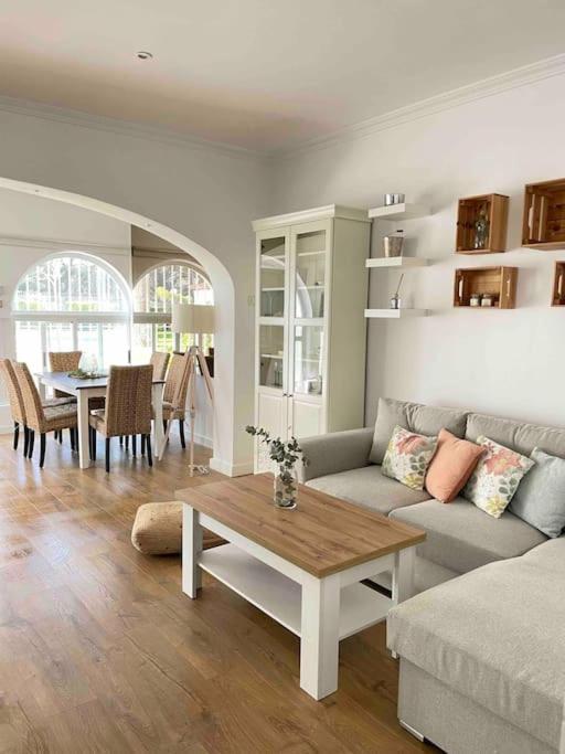 Bungalow Para 6 Pax A 7 Minutos De Playa Albir L'Alfas del Pi Exterior photo